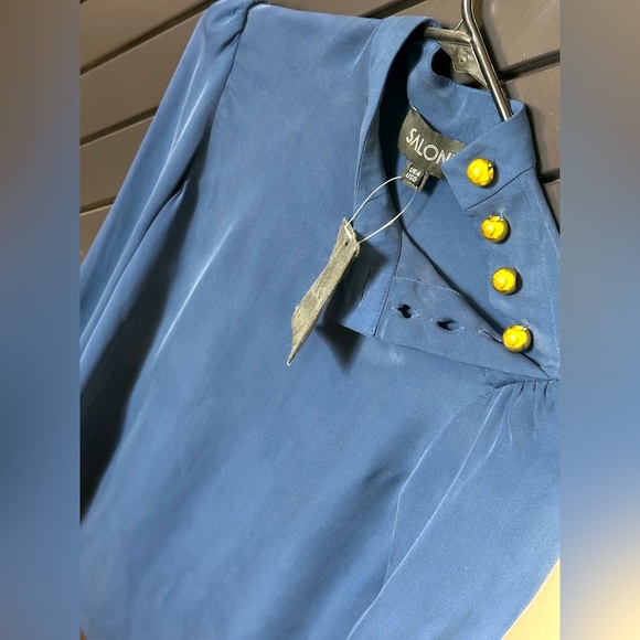 NWT! Saloni silk top w gold button closure on shoulders. Size US0. NEW w TAGS! - Picture 2 of 4